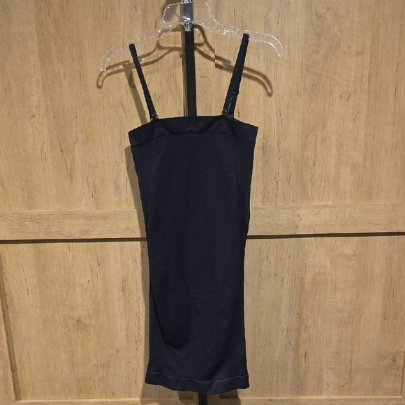 (J56) Womans Sz XL/2XL Black Shapewear Dress - Picture 5 of 5